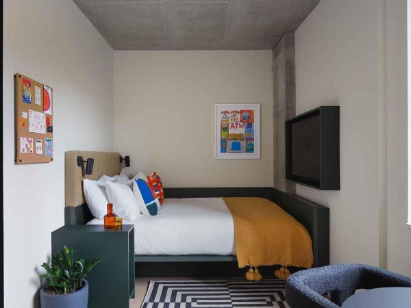 Penny Williamsburg image 57